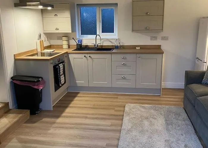 Haven Oaks - Self Contained Rural Lodge 2